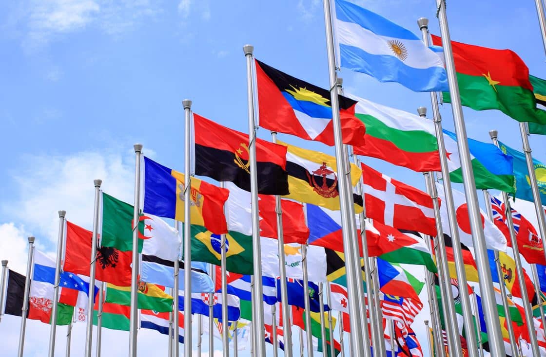 Drapeaux De Tous Les Pays Alignés